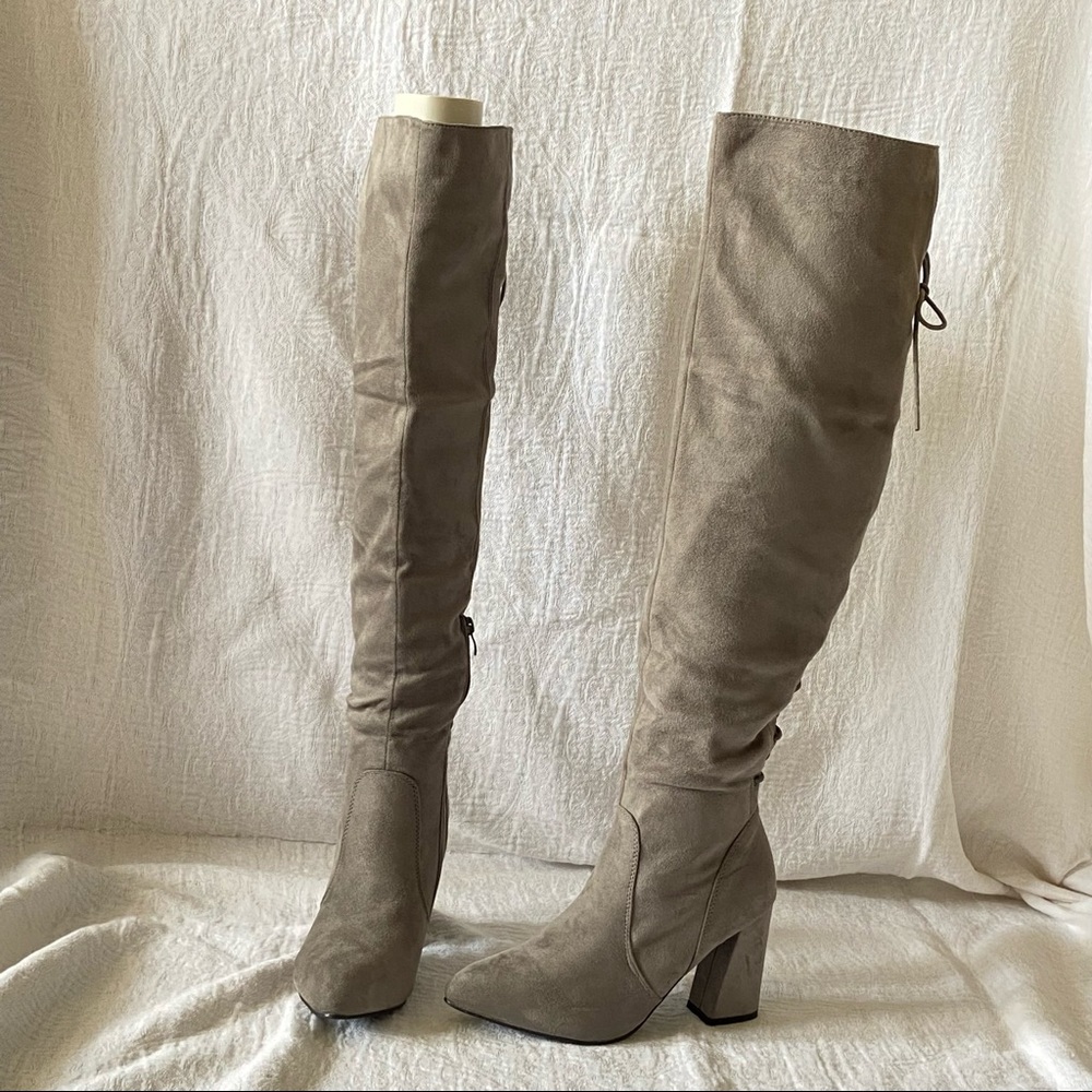 Beston brand grey faux suede lace up boots